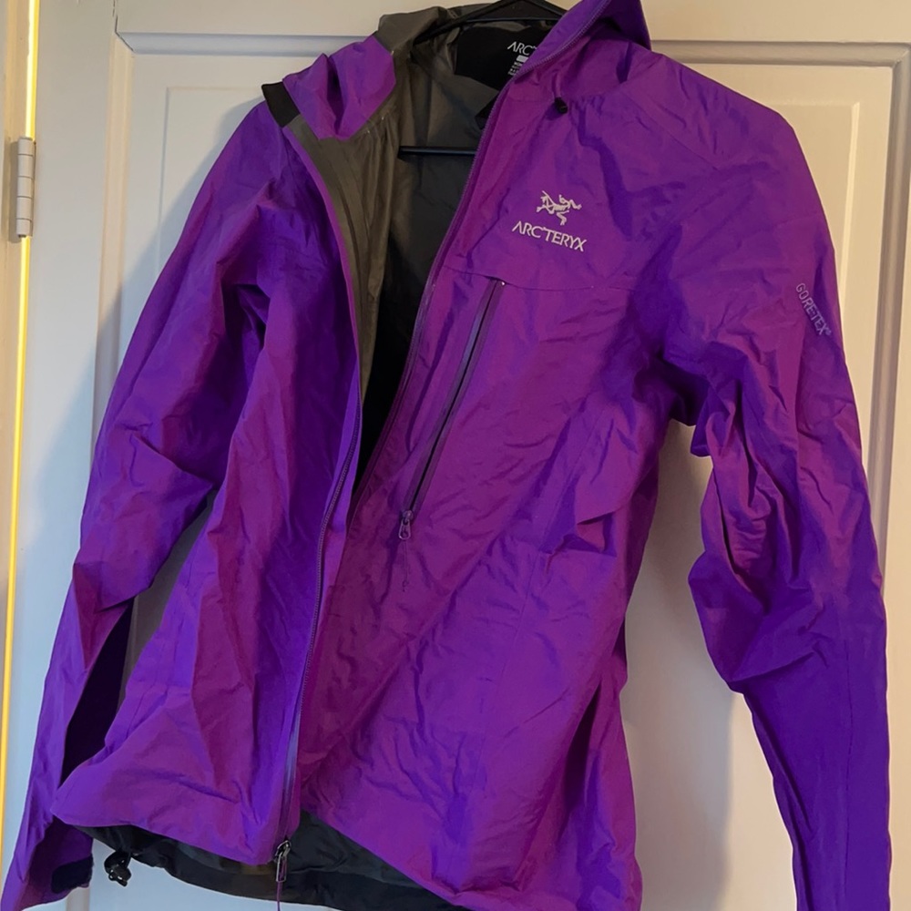 Arcteryx hooded shell *gortex